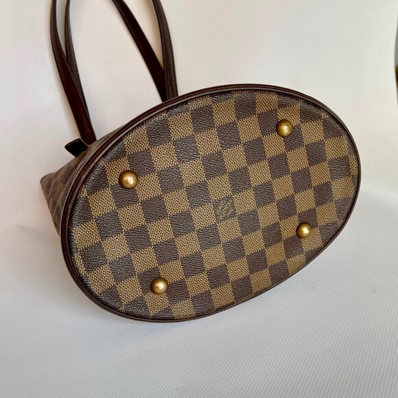 Authentic Louis Vuitton Damier Marais Bucket Bag with Accessory Pouch, Gorgeous! - Picture 6 of 16